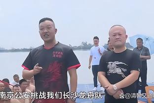 TA：滕哈赫去年想买德容，但曼联团队最终决定买卡塞米罗